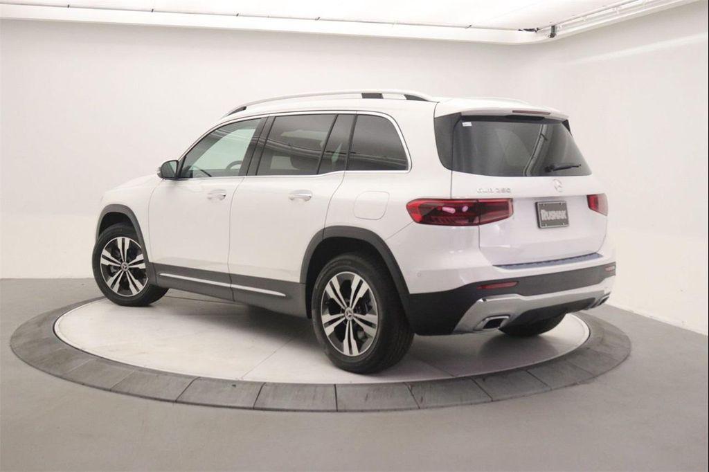 new 2025 Mercedes-Benz GLB 250 car, priced at $47,145