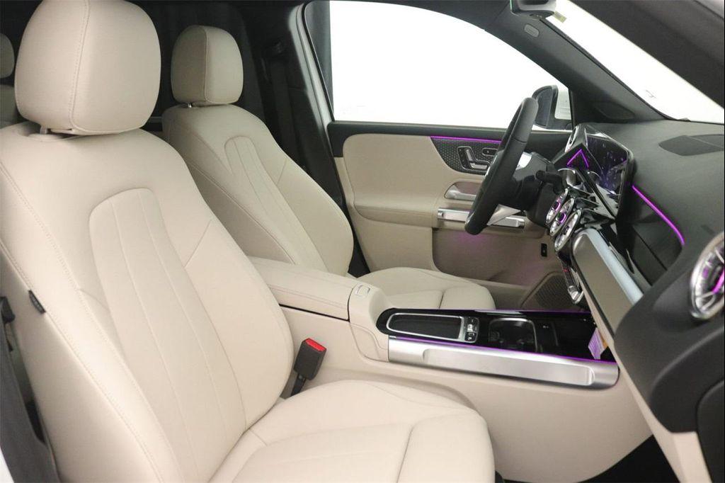 new 2025 Mercedes-Benz GLB 250 car, priced at $47,145