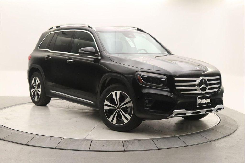 new 2025 Mercedes-Benz GLB 250 car, priced at $47,470