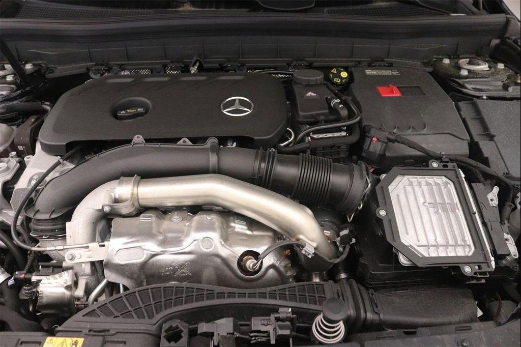 new 2025 Mercedes-Benz GLB 250 car, priced at $44,550