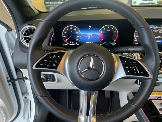used 2025 Mercedes-Benz GLB 250 car, priced at $40,998