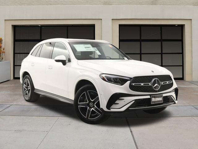 new 2025 Mercedes-Benz GLC 300 car, priced at $60,090