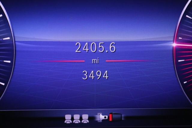 used 2025 Mercedes-Benz GLB 250 car, priced at $40,996