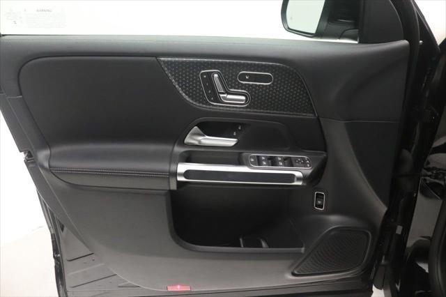 used 2025 Mercedes-Benz GLB 250 car, priced at $40,996