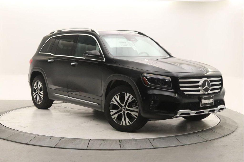 new 2025 Mercedes-Benz GLB 250 car, priced at $48,645