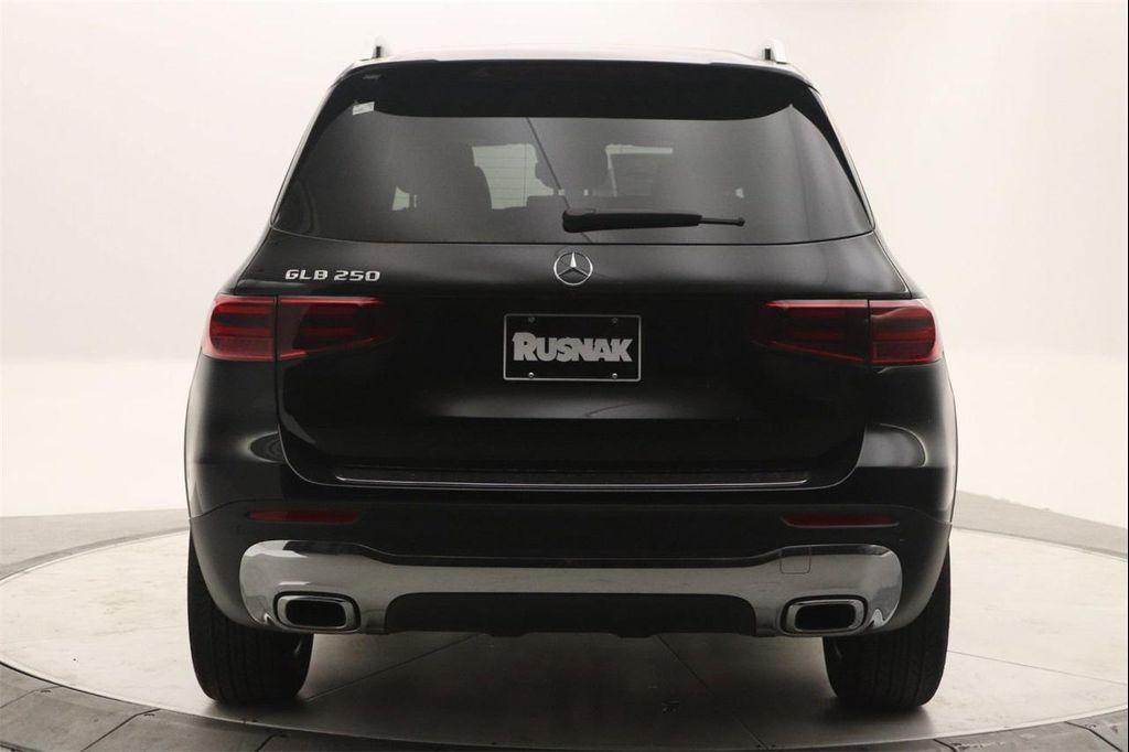 new 2025 Mercedes-Benz GLB 250 car, priced at $48,645