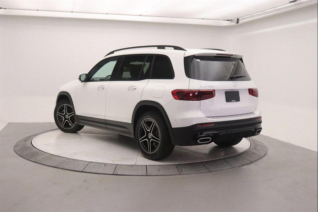 new 2025 Mercedes-Benz GLB 250 car, priced at $53,395