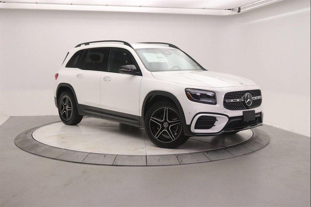 new 2025 Mercedes-Benz GLB 250 car, priced at $53,395
