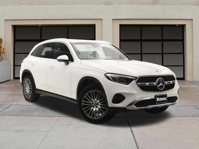 new 2025 Mercedes-Benz GLC 300 car, priced at $51,385