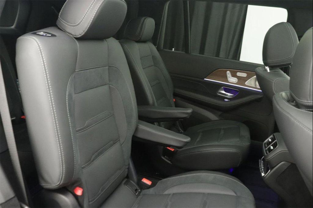 new 2025 Mercedes-Benz AMG GLS 63 car, priced at $158,265