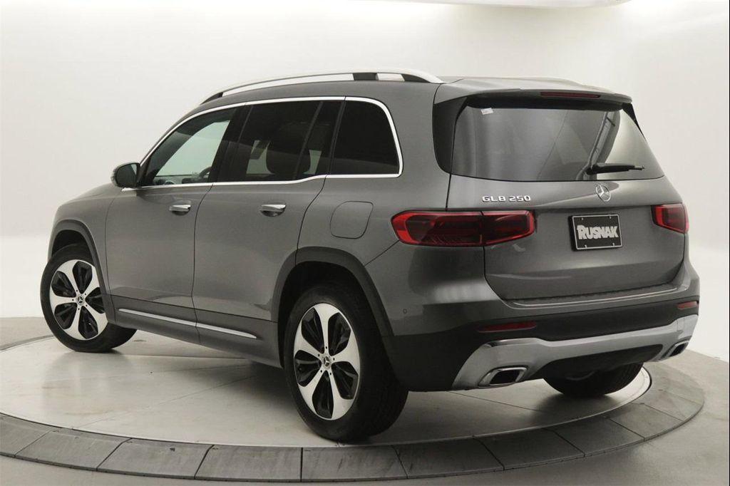 new 2026 Mercedes-Benz GLB 250 car, priced at $51,165