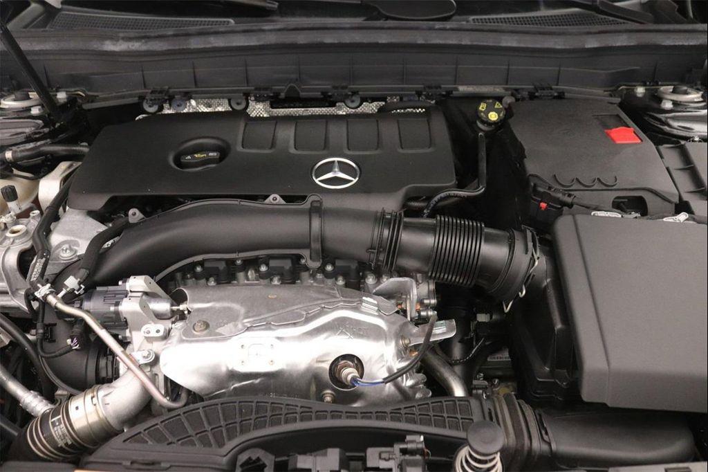 new 2025 Mercedes-Benz GLB 250 car, priced at $44,550