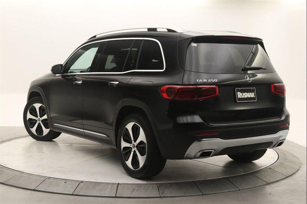 new 2025 Mercedes-Benz GLB 250 car, priced at $50,770