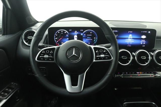 used 2022 Mercedes-Benz GLB 250 car, priced at $28,998