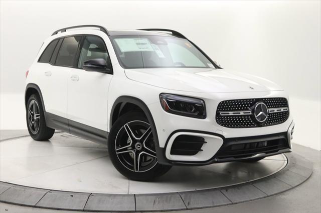 new 2024 Mercedes-Benz GLB 250 car, priced at $52,300