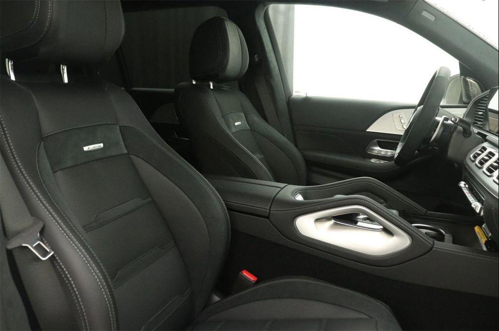 new 2025 Mercedes-Benz AMG GLS 63 car, priced at $160,245