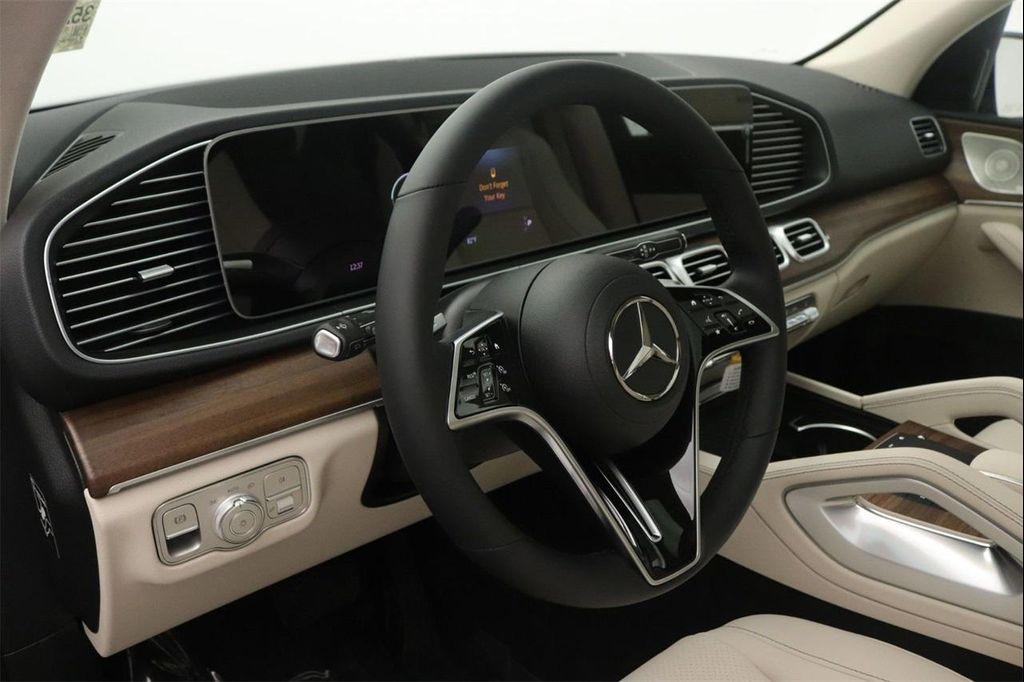 new 2026 Mercedes-Benz GLE 450 car, priced at $77,015