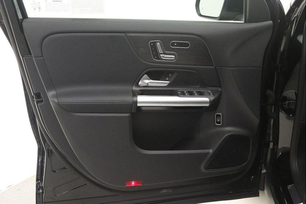 used 2025 Mercedes-Benz GLA 250 car, priced at $39,999