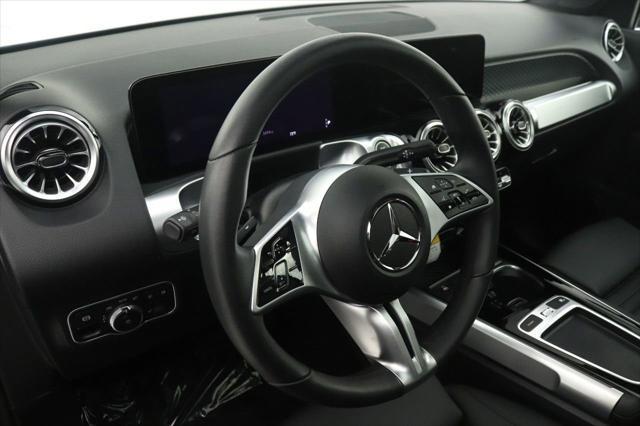 used 2025 Mercedes-Benz GLB 250 car, priced at $40,998