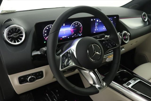 new 2025 Mercedes-Benz GLA 250 car, priced at $45,650