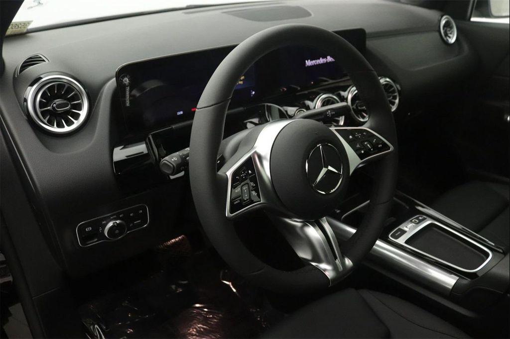 new 2026 Mercedes-Benz GLA 250 car, priced at $48,115