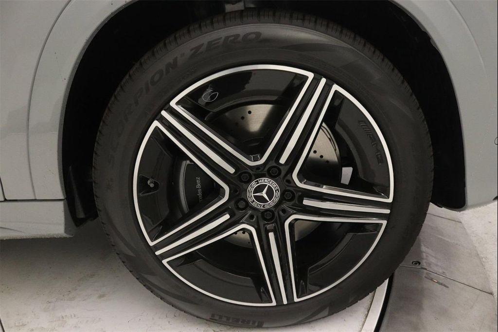 new 2025 Mercedes-Benz GLE 580 car, priced at $103,380