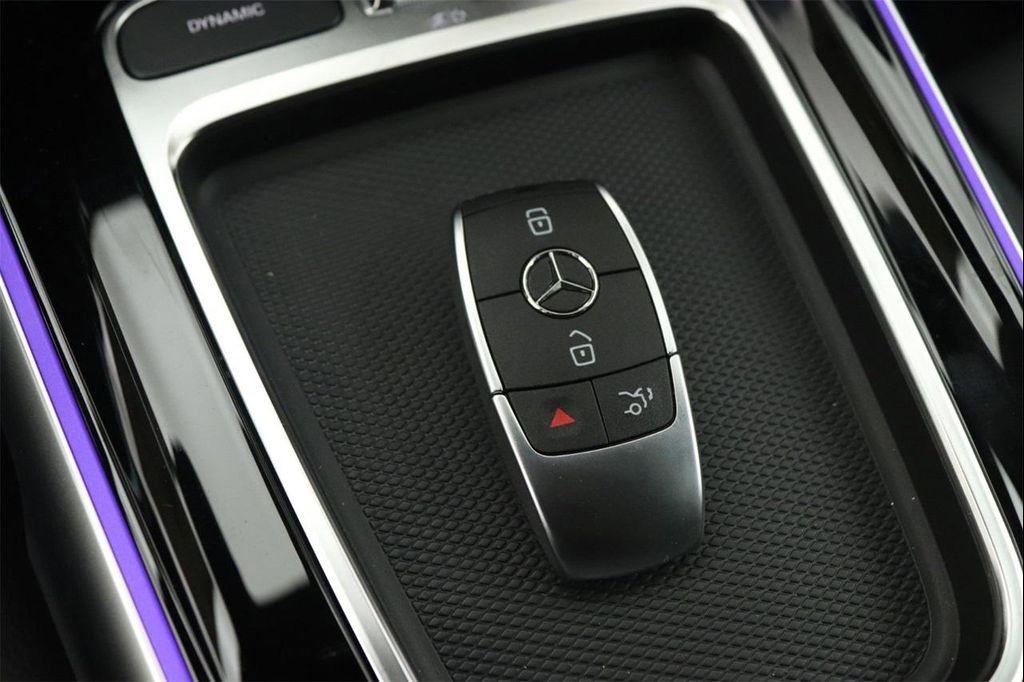 new 2025 Mercedes-Benz GLB 250 car, priced at $48,895