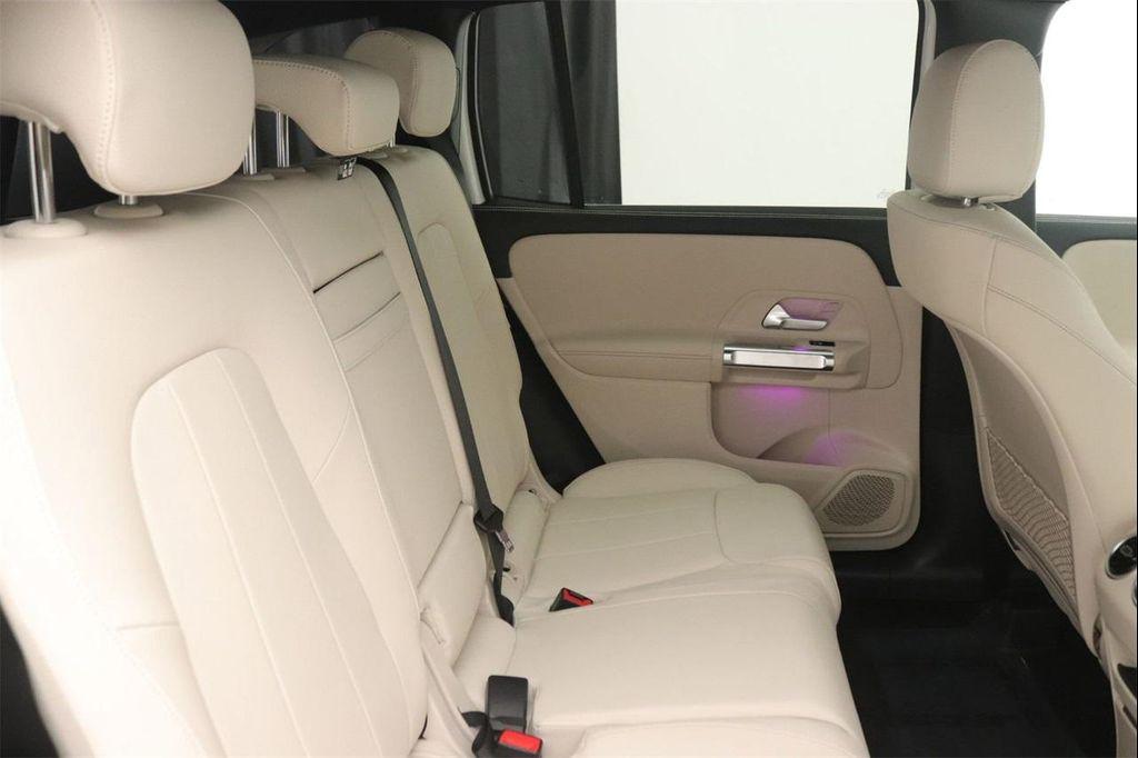 new 2025 Mercedes-Benz GLB 250 car, priced at $49,580