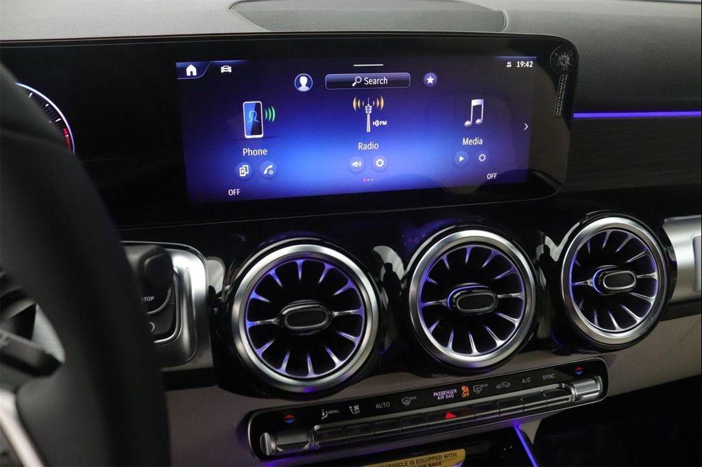 new 2025 Mercedes-Benz GLB 250 car, priced at $49,580