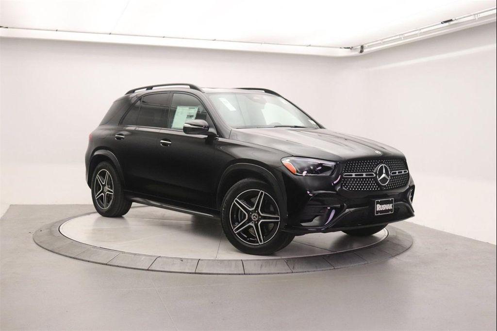 new 2026 Mercedes-Benz GLE 450 car, priced at $75,865