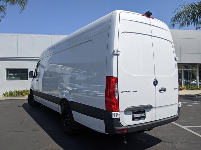 new 2024 Mercedes-Benz Sprinter 3500 car, priced at $70,172