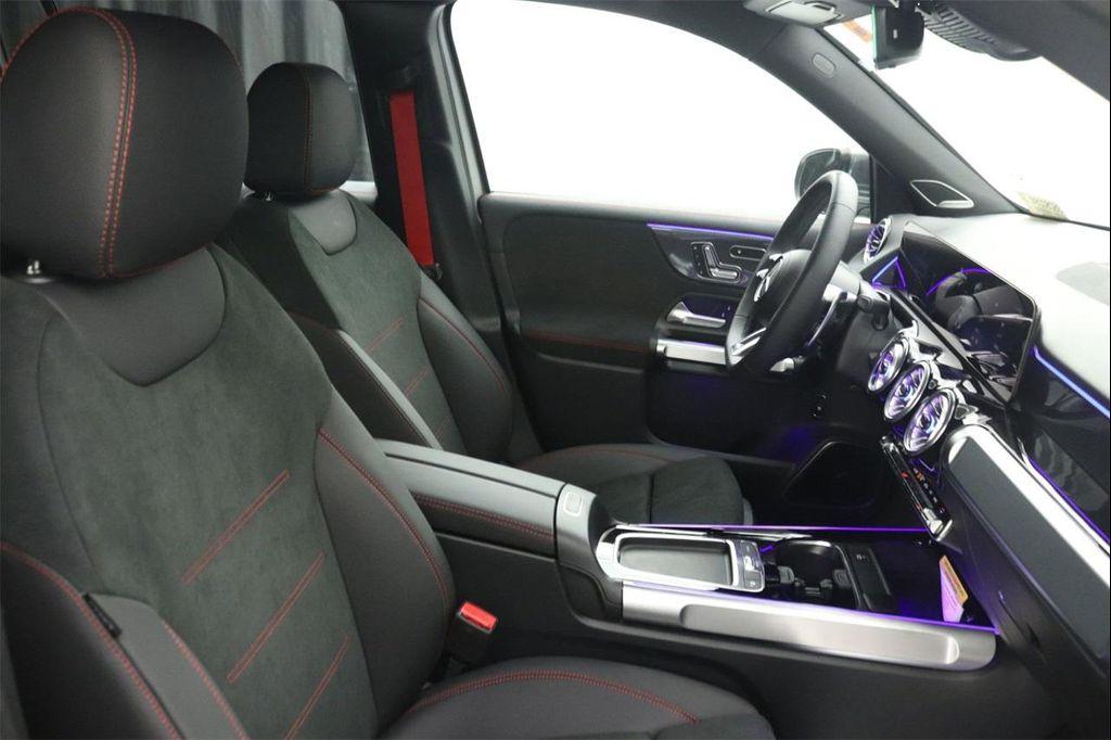 new 2025 Mercedes-Benz AMG GLB 35 car, priced at $62,360