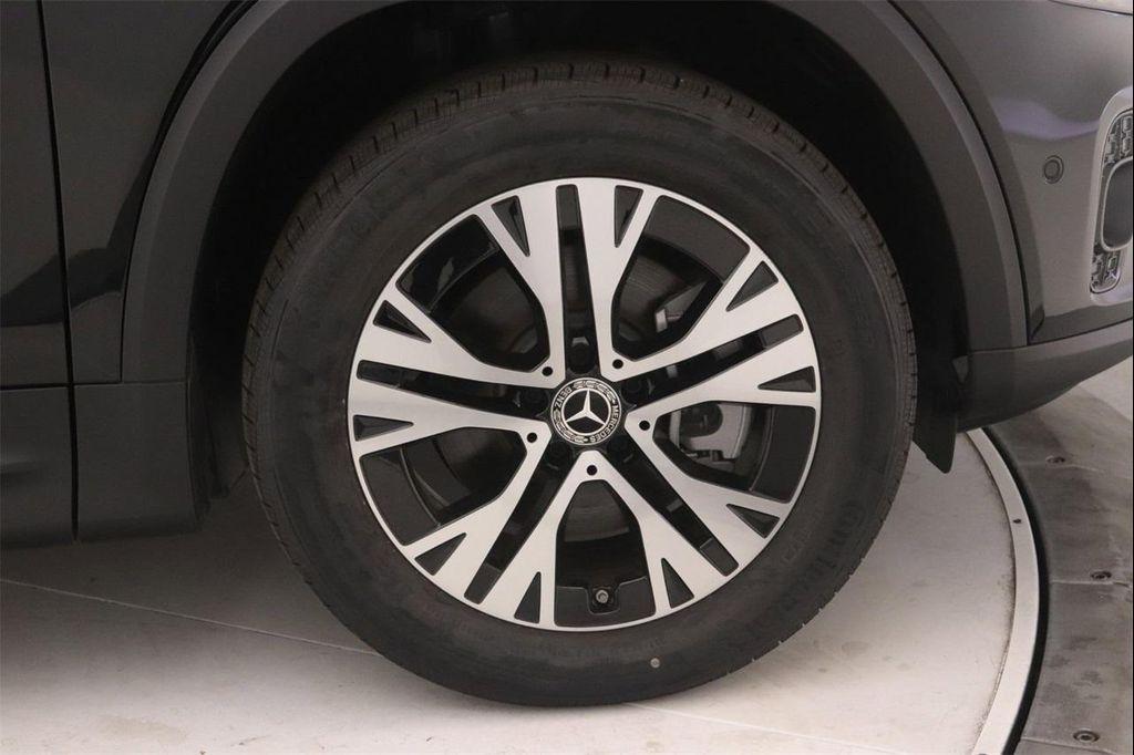 new 2025 Mercedes-Benz GLB 250 car, priced at $48,645