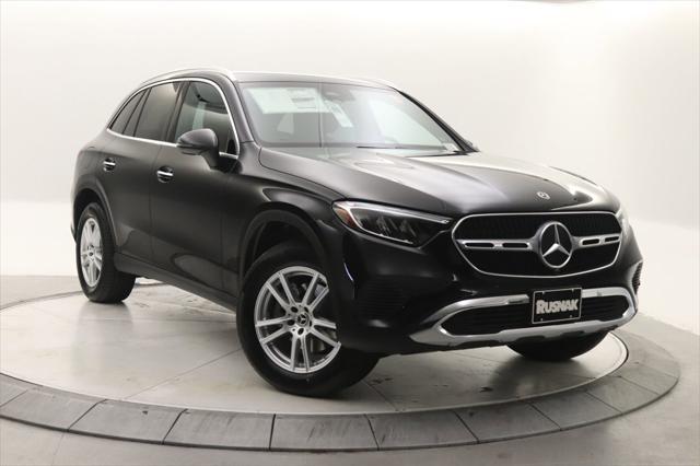 new 2025 Mercedes-Benz GLC 300 car, priced at $54,620