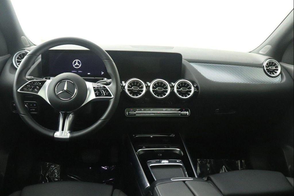used 2025 Mercedes-Benz GLA 250 car, priced at $37,795
