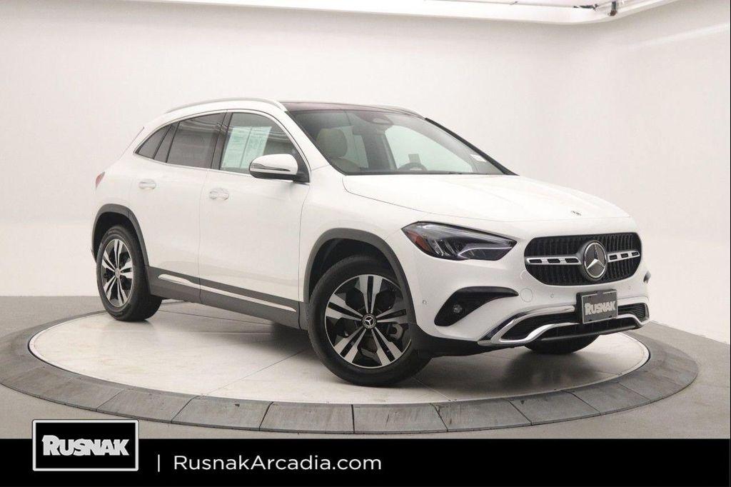 used 2025 Mercedes-Benz GLA 250 car, priced at $37,999