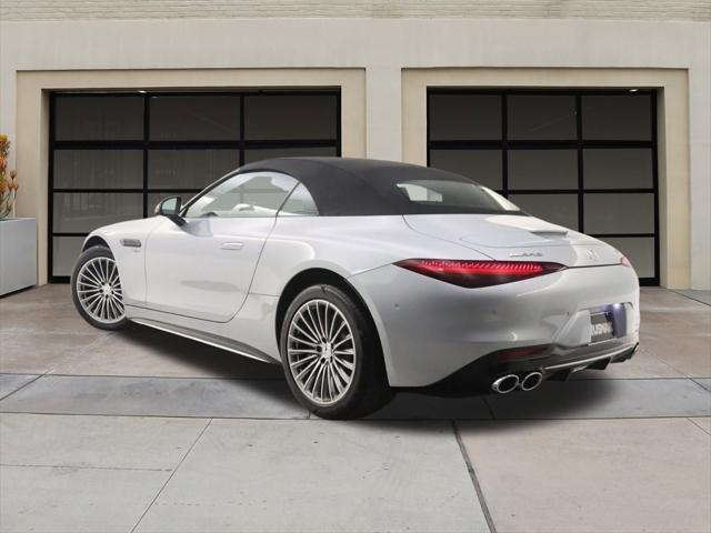 new 2025 Mercedes-Benz AMG SL 43 car, priced at $114,700