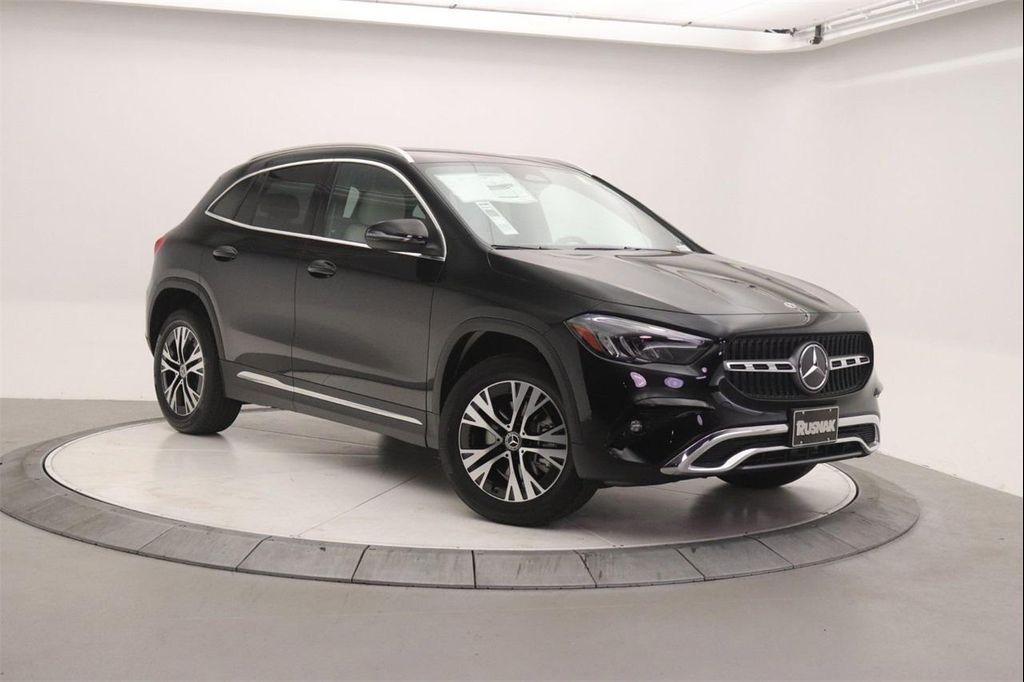 new 2026 Mercedes-Benz GLA 250 car, priced at $44,655