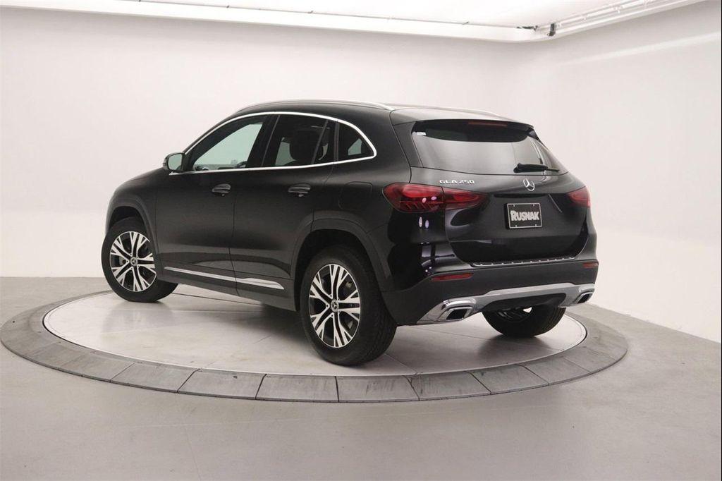 new 2026 Mercedes-Benz GLA 250 car, priced at $44,655