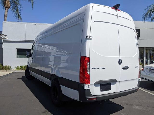 new 2024 Mercedes-Benz Sprinter 3500 car, priced at $70,172