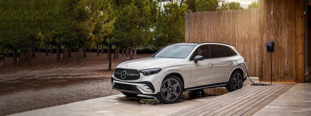 used 2025 Mercedes-Benz GLC 350e car, priced at $61,998