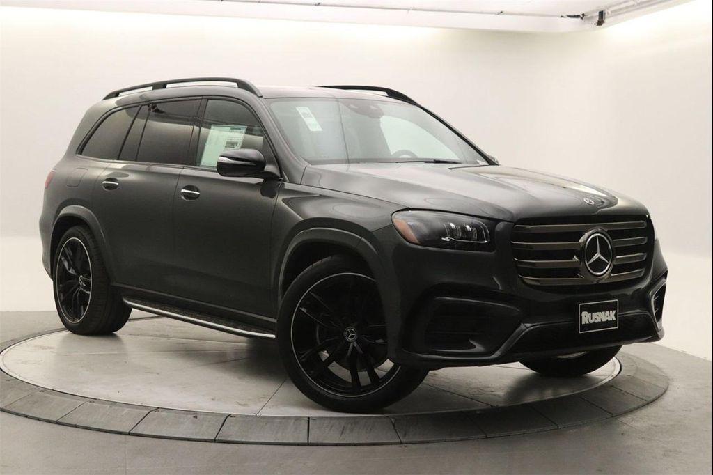 new 2025 Mercedes-Benz GLS 450 car, priced at $111,545