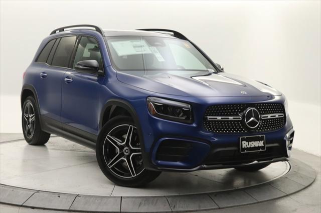 new 2024 Mercedes-Benz GLB 250 car, priced at $52,605