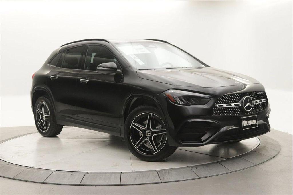 new 2026 Mercedes-Benz GLA 250 car, priced at $49,095