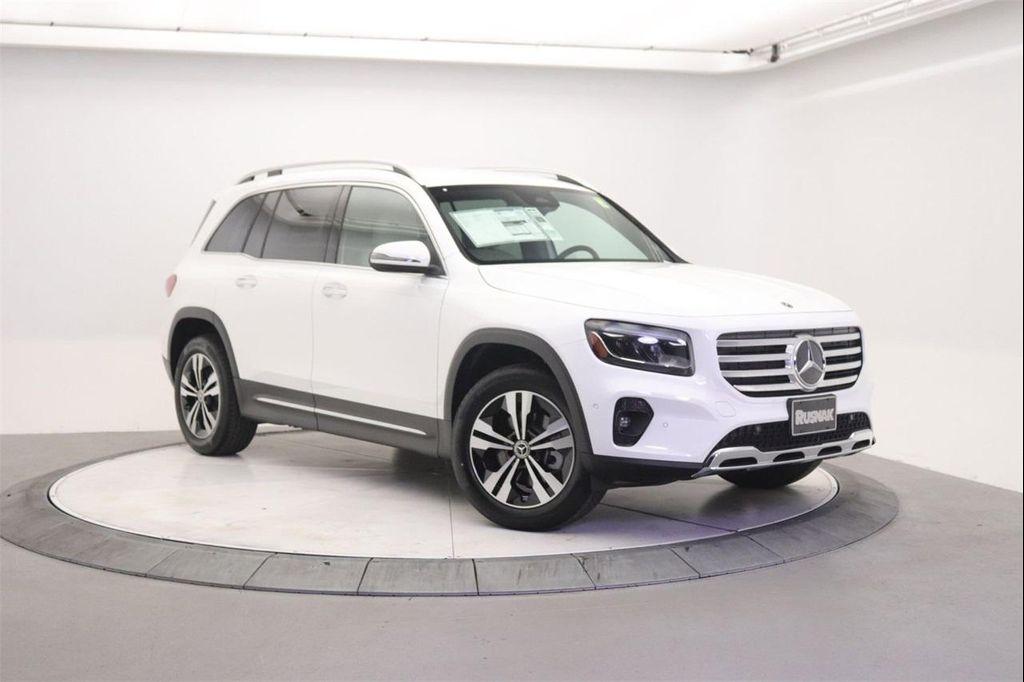 new 2025 Mercedes-Benz GLB 250 car, priced at $47,145