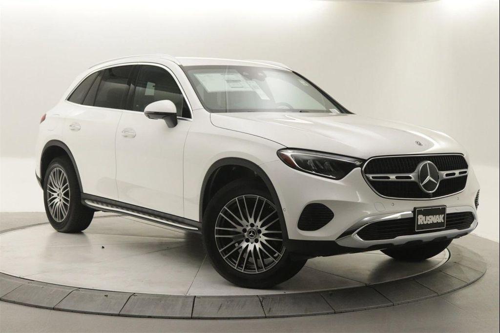 new 2025 Mercedes-Benz GLC 300 car, priced at $55,995