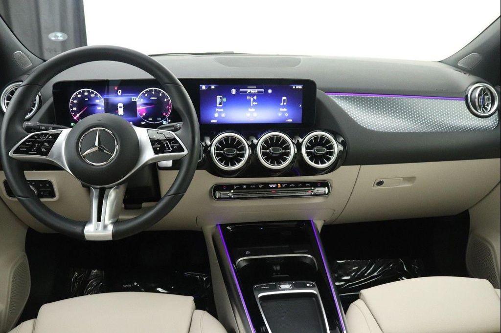used 2025 Mercedes-Benz GLA 250 car, priced at $37,995