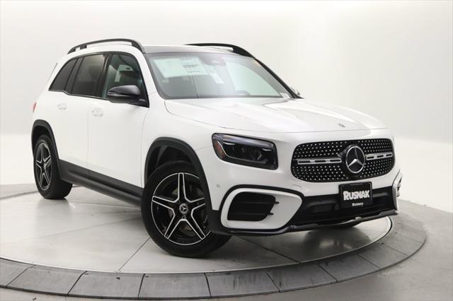 new 2024 Mercedes-Benz GLB 250 car, priced at $52,130