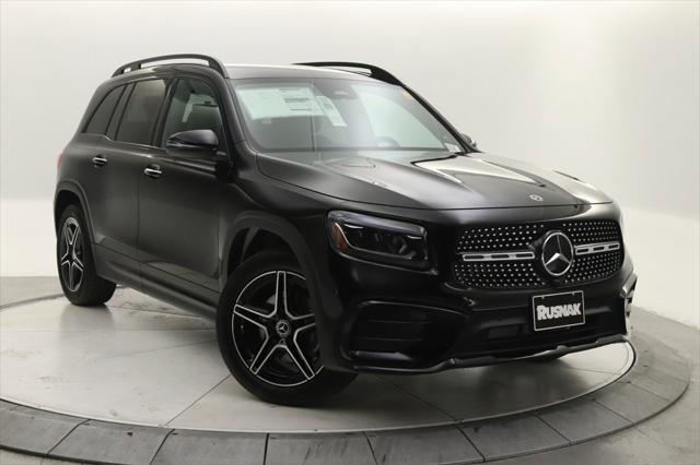 new 2024 Mercedes-Benz GLB 250 car, priced at $49,295