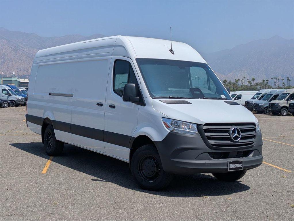 new 2025 Mercedes-Benz Sprinter 3500 car, priced at $72,272